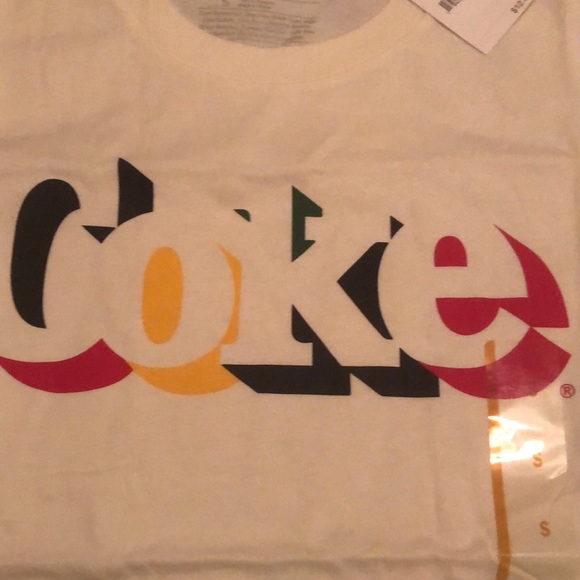 5/$25 Coke tee shirt size small Nwt - Picture 2 of 4